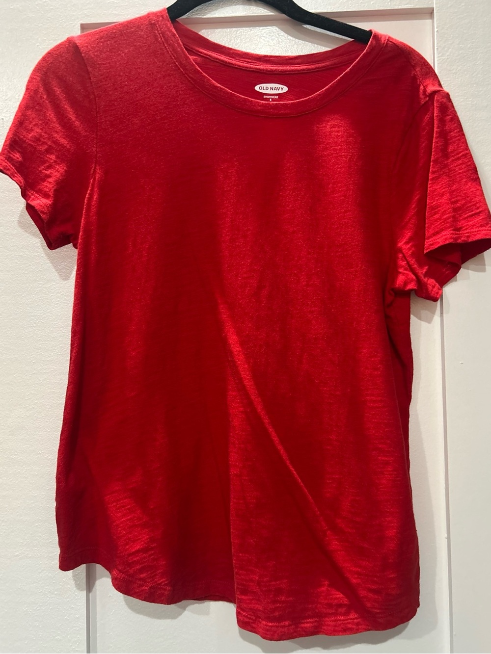 Old Navy Women's Red Crewneck Tee